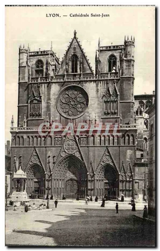 LYON — Catedral de São João - Frente