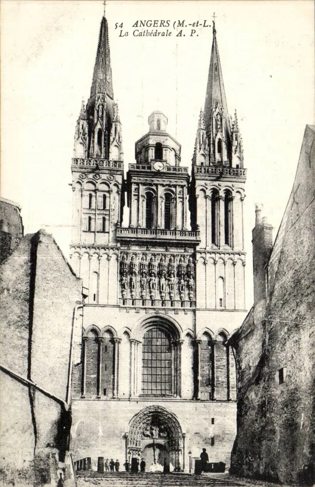 Angers (M.-et-L.) — A Catedral A.P. — n°54 - Frente