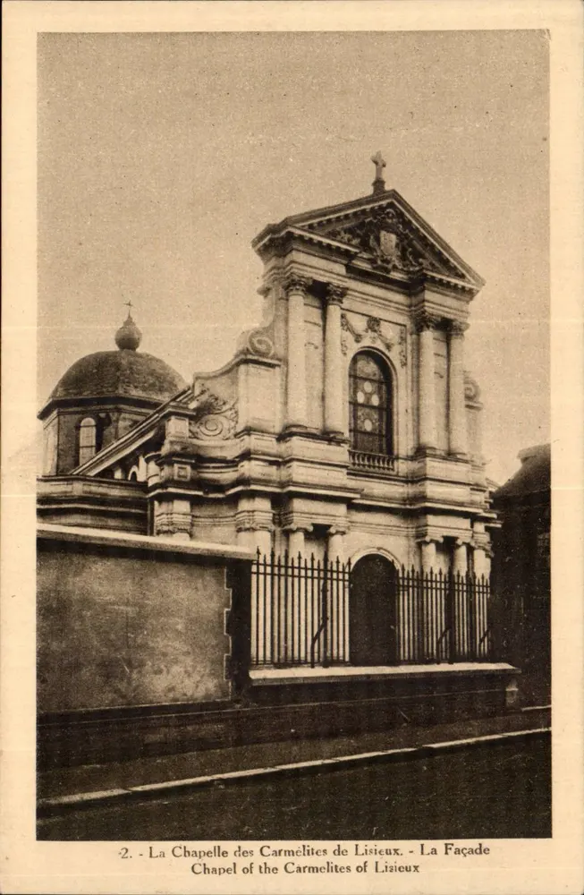 Capela das Carmelitas de Lisieux — Fachada — n°2 - Frente