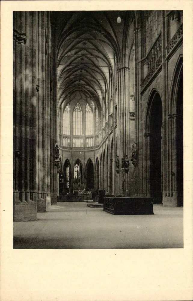 Innenansicht der Kathedrale Saint-Guy — Prag — Verlag Znáčna Zakoti - Vorderseite