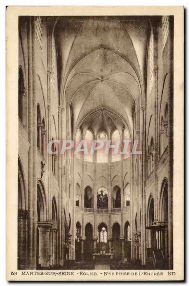 Mantes-sur-Seine - Kirche - Nave aus der Eingangsperspektive - Vorderseite
