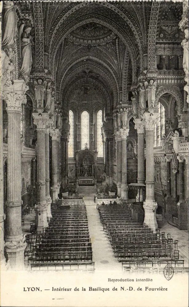 LYON — Interior da Basílica de N.-D. de Fourvière — Editor não identificado - Frente