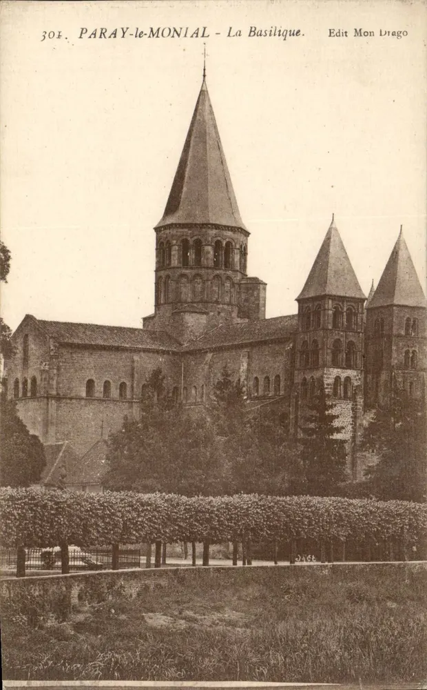 Paray-le-Monial - A Basílica — Editor Mon Diego, n° 304 - Frente