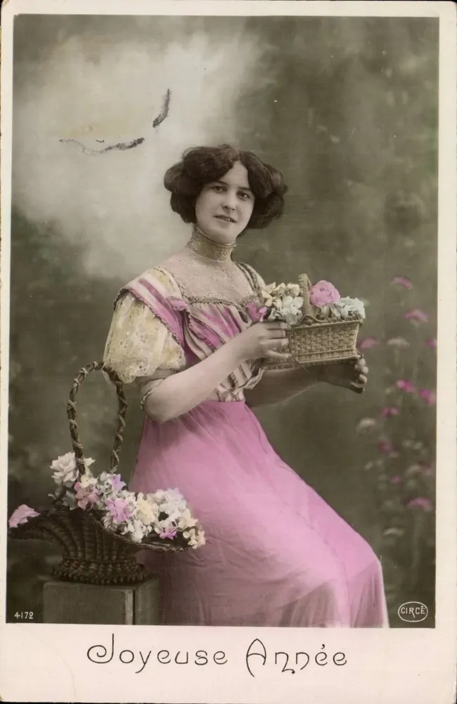 Frau in rosa Kleid mit Blumenkorb — Frohe Neujahr — CIRCÉ, n° 4172 - Vorderseite