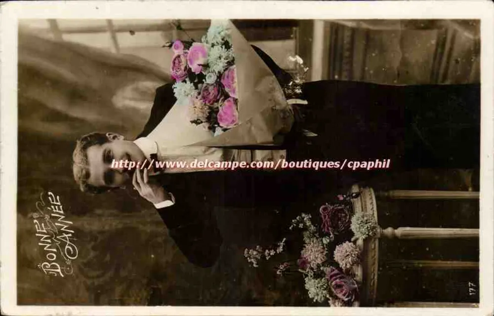 Mann im Anzug mit Blumenstrauß — Bonne Année — Delcampe n°177 - Vorderseite