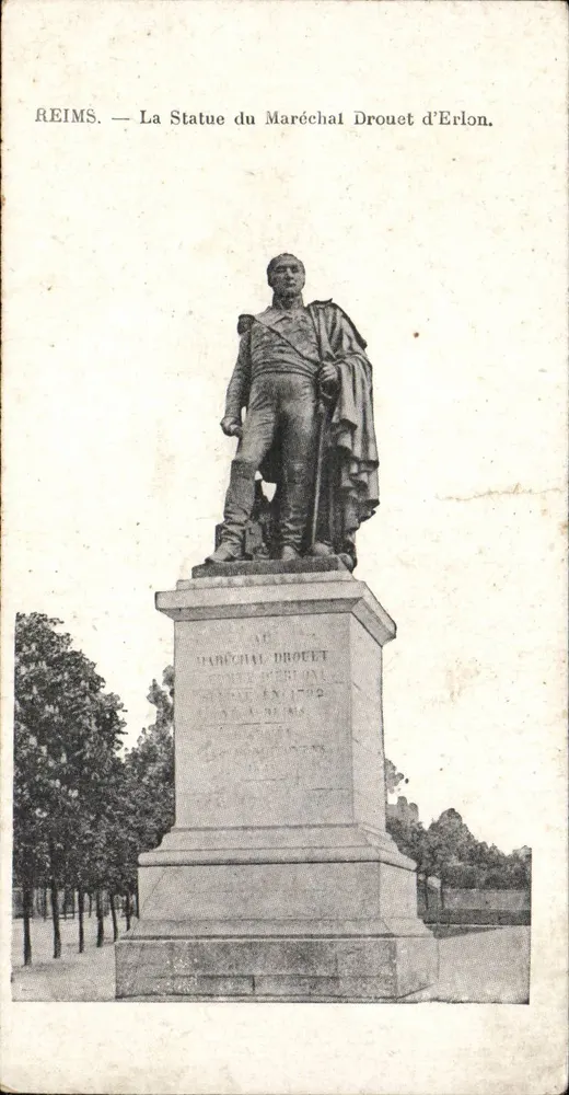 Reims — A Estátua do Mariscal Drouet d'Erlon. — Editor: número de série não visível. - Frente