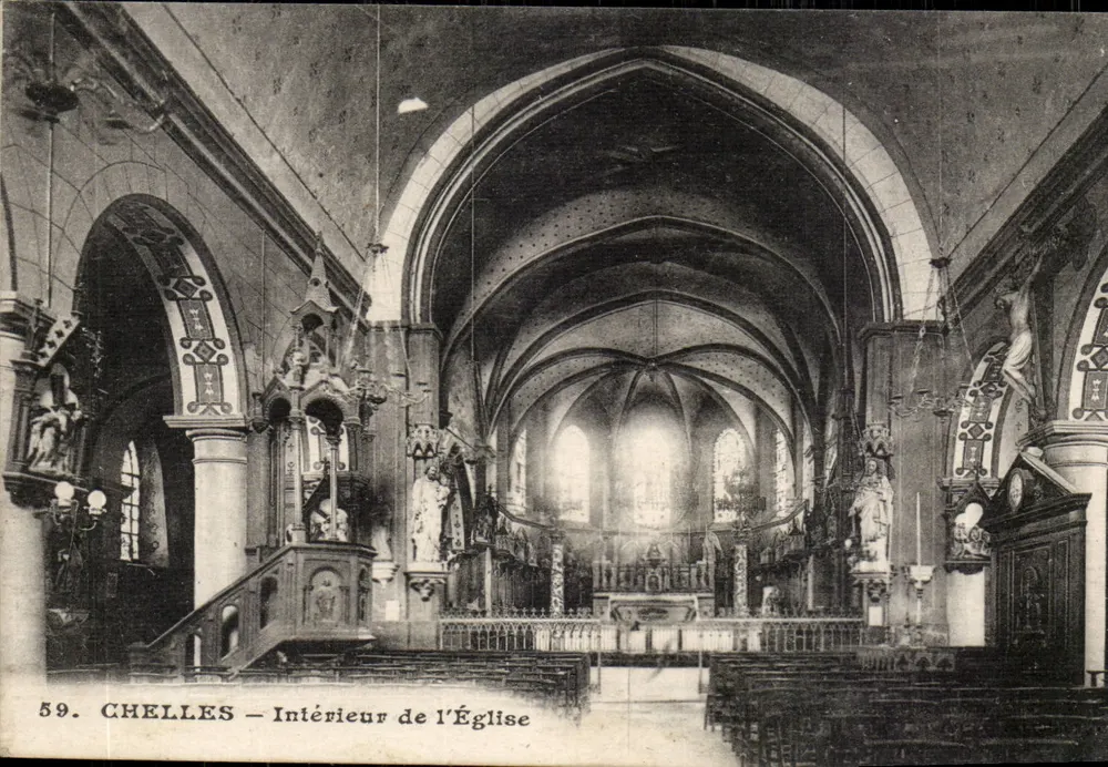 Chelles — Interior da Igreja — n°59 - Frente