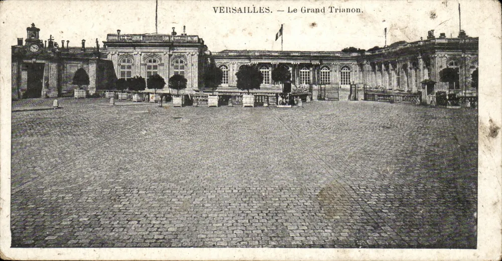 Versailles — O Grande Trianon - Frente