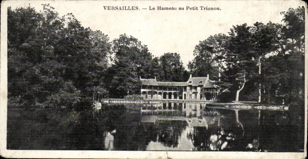 Versailles — O Povoado no Petit Trianon - Frente