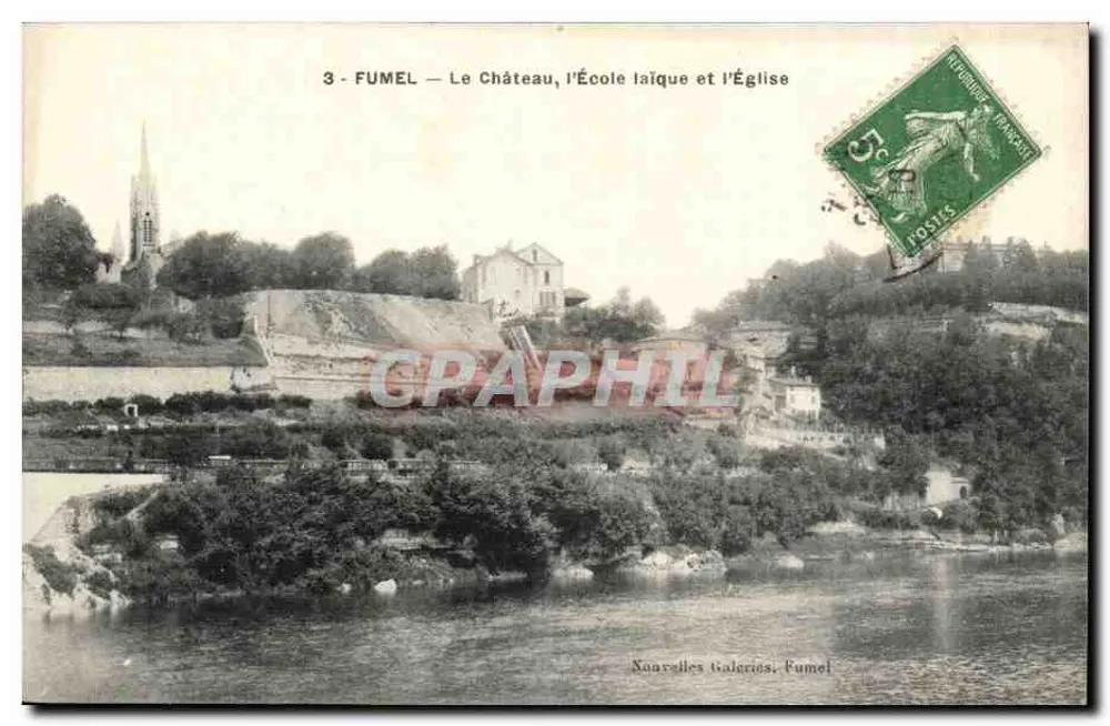 Fumel — Das Schloss, die Sekulare Schule und die Kirche — Noaurelles Galeries, Fumel - Vorderseite
