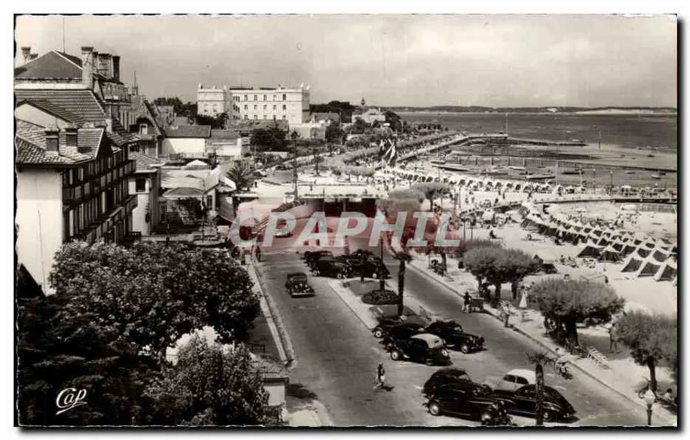 Arcachon - Côte d'Argent — Promenade du Bord de Mer et la Plage — Réal-Photo - Vorderseite