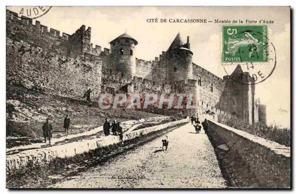 Cidade de Carcassonne — Subida da Porta d'Aude — G. Cazanove, editor - Frente