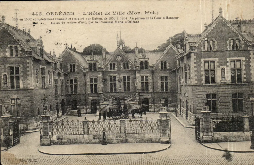 Orléans — L'Hôtel de Ville (Mon. hist.) — Ed. R.C. n°443 - Recto