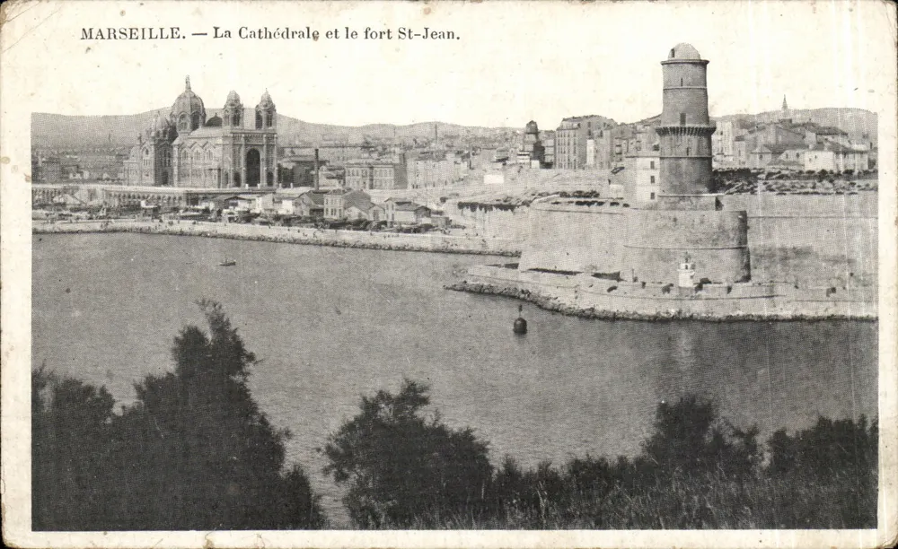 Marseille — Die Kathedrale und das Fort St-Jean - Vorderseite