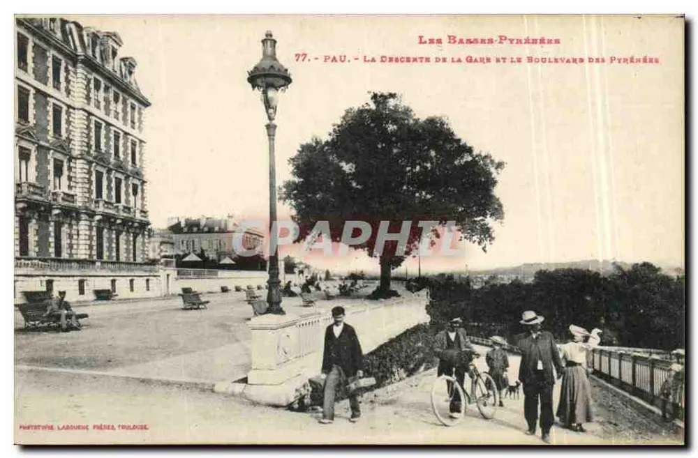 Pau - Die Abfahrt von der Station und der Boulevard des Pyrénées — Phototype Laroche Frères, Toulouse - Vorderseite