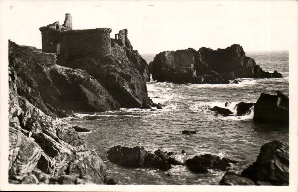 O Velho Castelo — Ilha de Yeu — Edição Nozaïs, 2 A - Frente