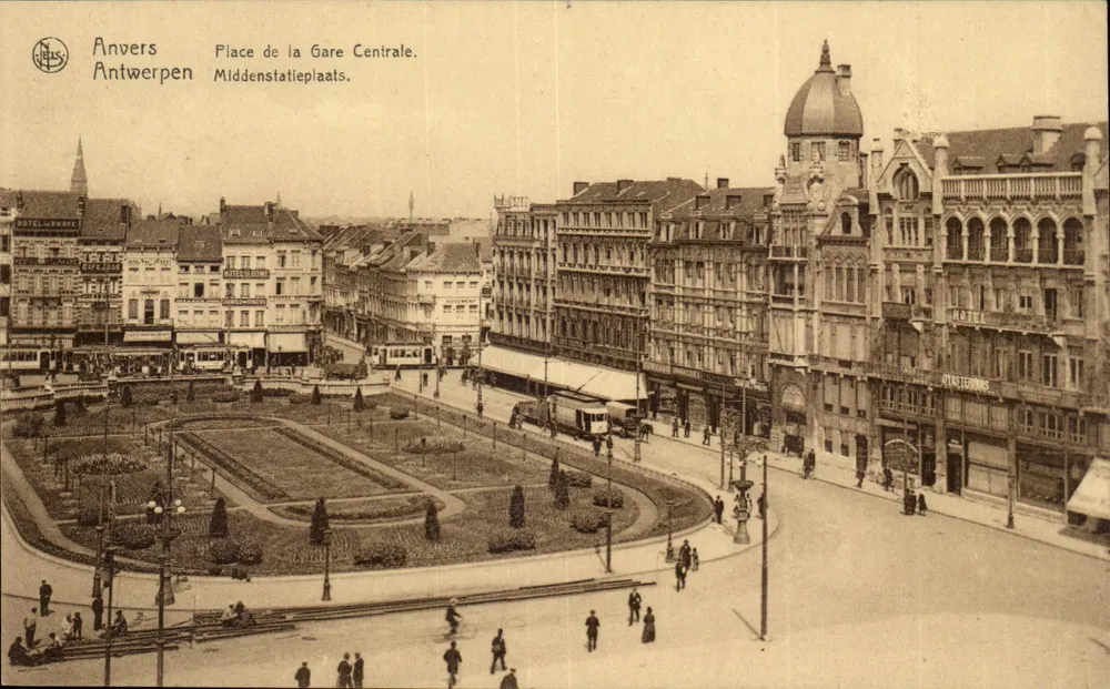 Antwerpen — Bahnhofsvorplatz — Panoramablick mit zentralen Garten und Straßenbahn — Verlag Neus, n° 09 - Vorderseite