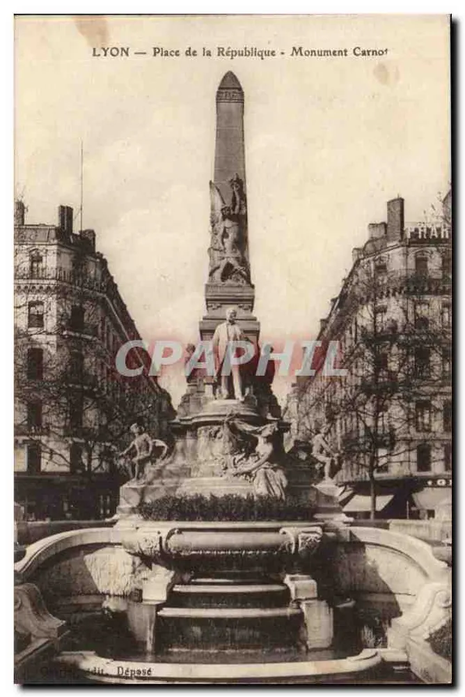 LYON — Praça da República — Monumento Carnot - Frente