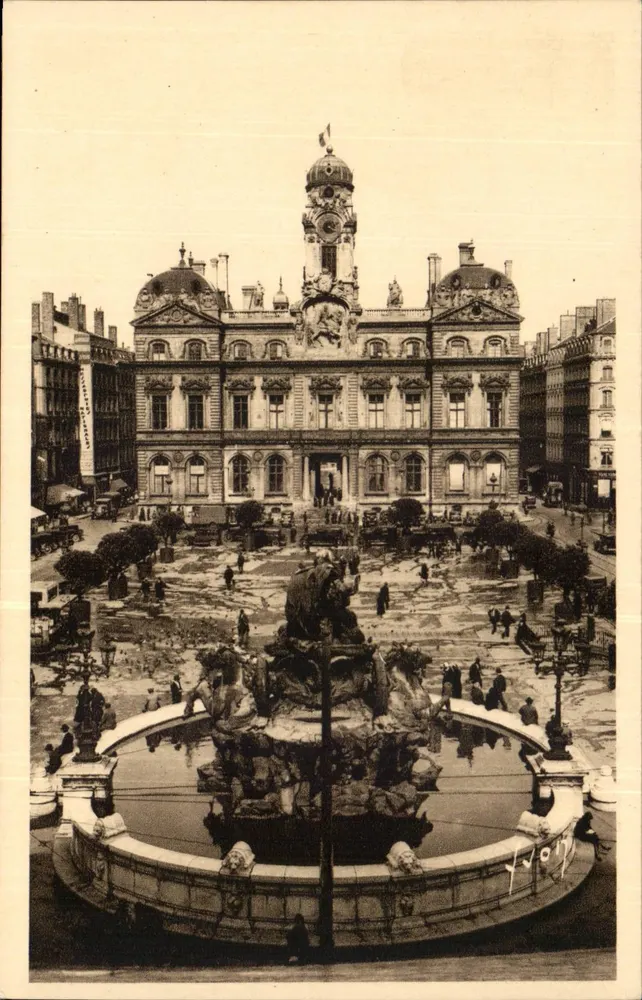 Lyon (Rhône) — Place des Terreaux, Fassade des Rathauses — Les Éditions d'Art VANN, Paris - Vorderseite