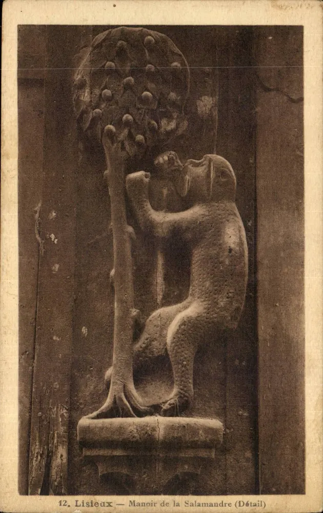 Lisieux — Schloss der Salamander (Detail) - Vorderseite
