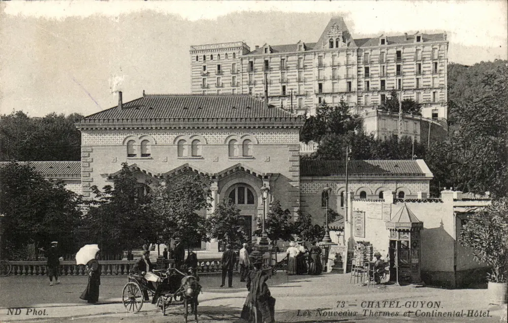 Châtel-Guyon — Die Neuen Thermen und das Continental-Hotel — ND Phot. - Vorderseite