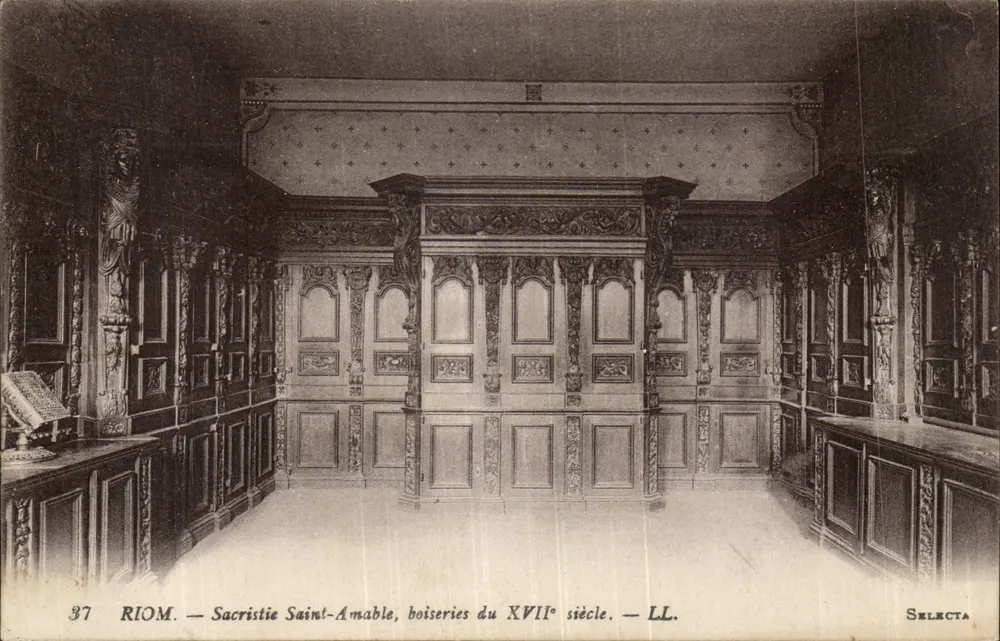 Riom — Sakristei Saint-Amable, Holzarbeiten des 17. Jahrhunderts — LL. Selecta - Vorderseite