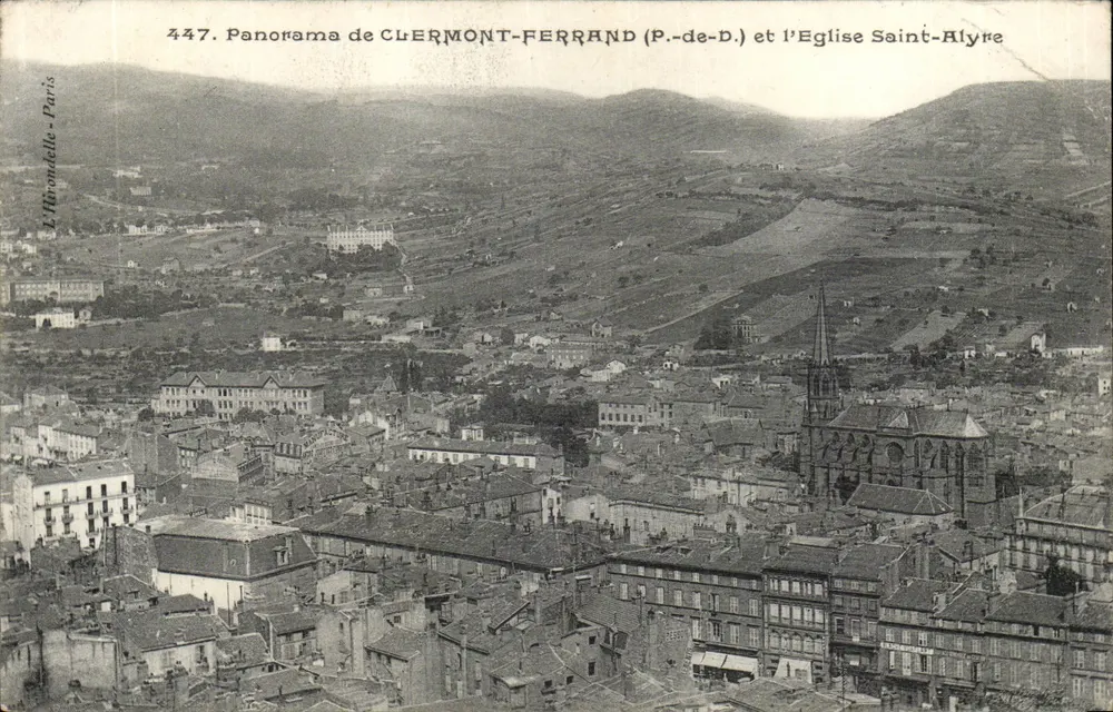 Panorama von CLERMONT-FERRAND (P.-de-D.) und die Kirche Saint-Alyre — Verlag L'Horondelle, Paris, Nr. 447 - Vorderseite