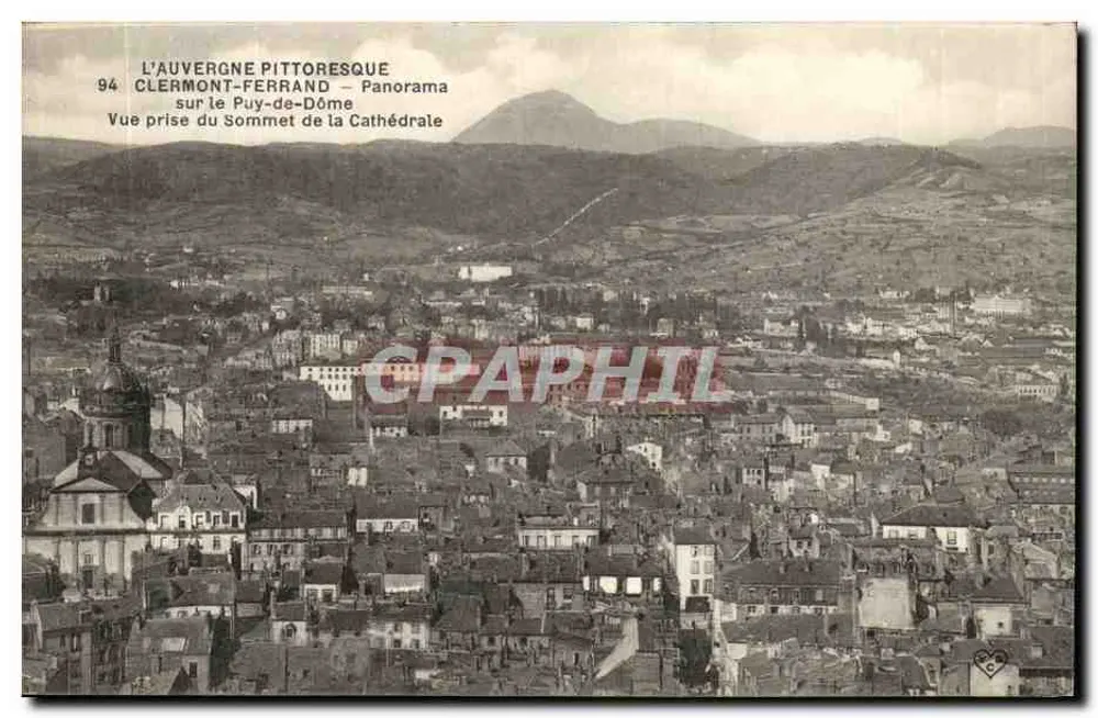Clermont-Ferrand — Panorama des Puy-de-Dôme — Aufnahme vom Gipfel der Kathedrale - Vorderseite