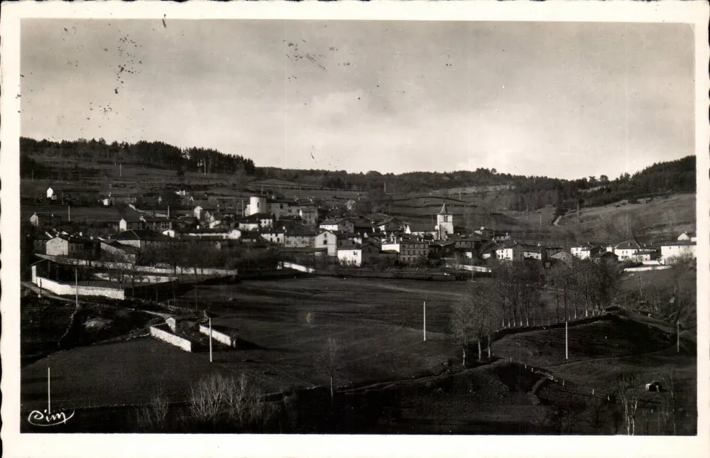 St-Bonnet-le-Chastel — Allgemeiner Blick, Südseite — Photo Combier Nacón - Vorderseite