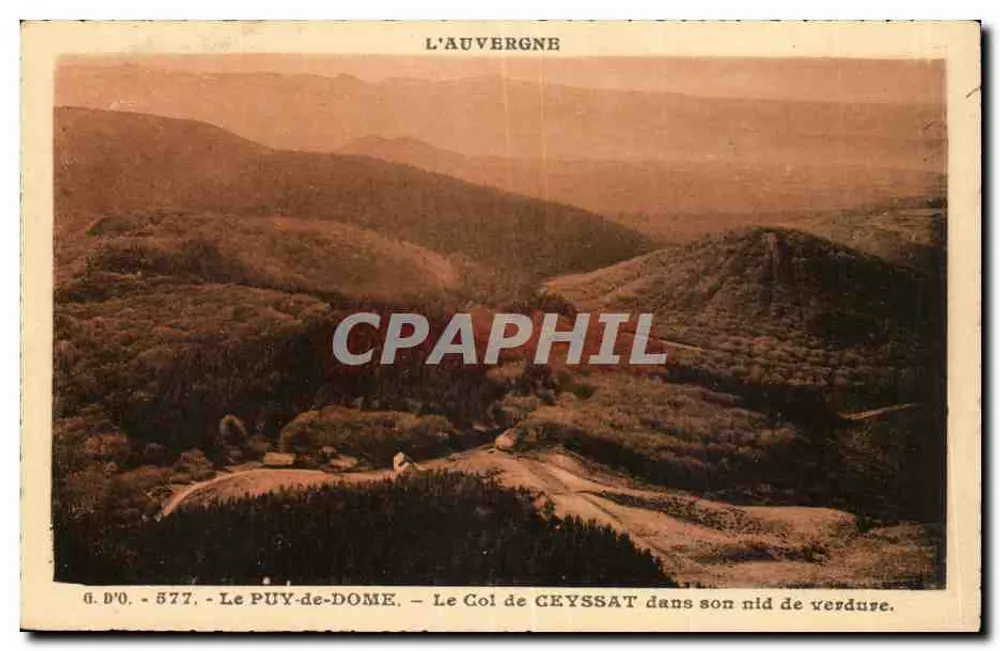 Le Puy-de-Dôme — Der Col de Ceyssat in seinem Nest aus Grün — J. Gottetangea, Verlag Ollanges (P.-de-D.) - Vorderseite