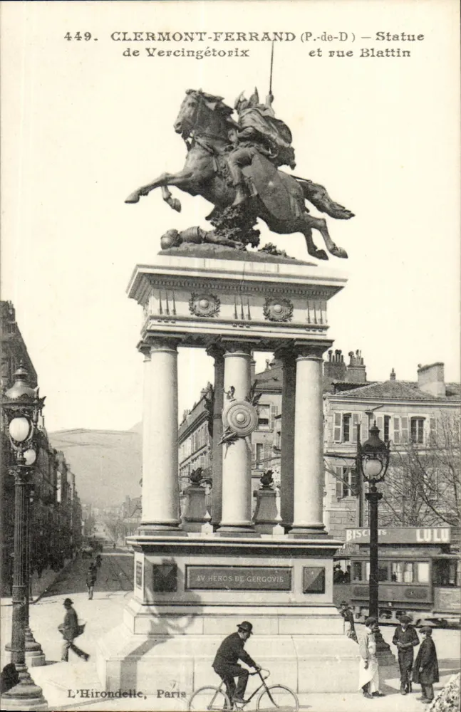 Clermont-Ferrand (P.-de-D) — Statue von Vercingétorix und Straße Blattin — L'Hirondelle, Paris - Vorderseite