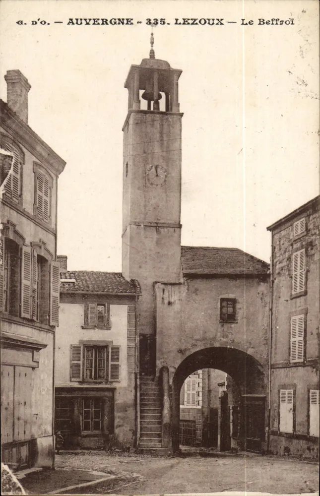 Lezoux — O Sino — Auvergne — 335 - Frente
