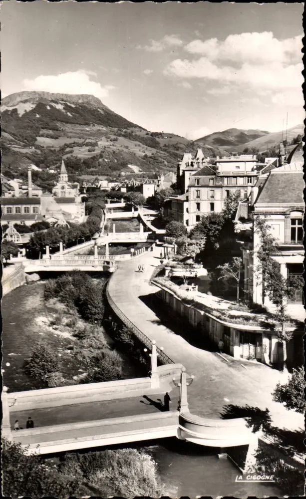 La Cigogne — Blick auf die Dordogne, die die Stadt überquert — Éditions Véritable - Vorderseite