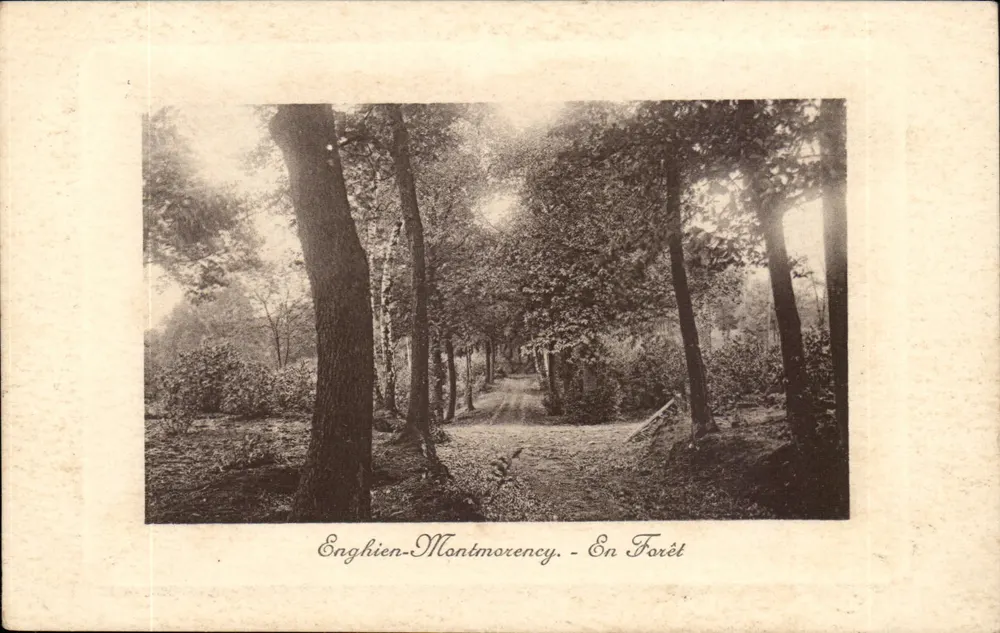 Enghien-Montmorency - Na Floresta - Frente