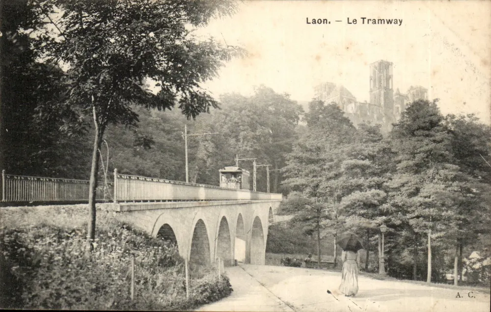 Laon — O Trem — A. C. - Frente