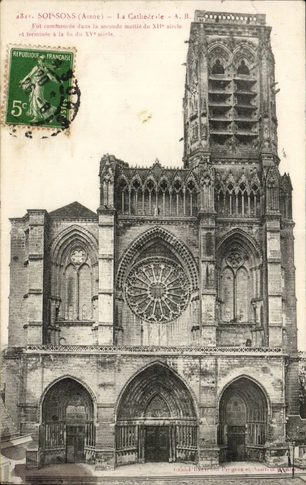 Soissons (Aisne) — A Catedral — A. B. - Frente
