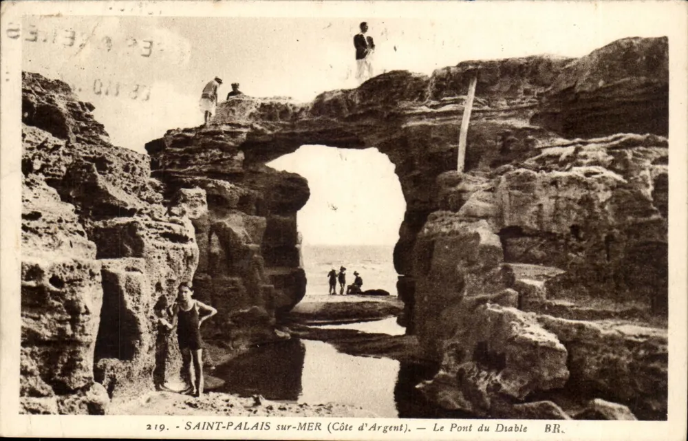 SAINT-PALAISSUR-MER (Côte d'Argent) — O Pont do Diabo — BR. - Frente
