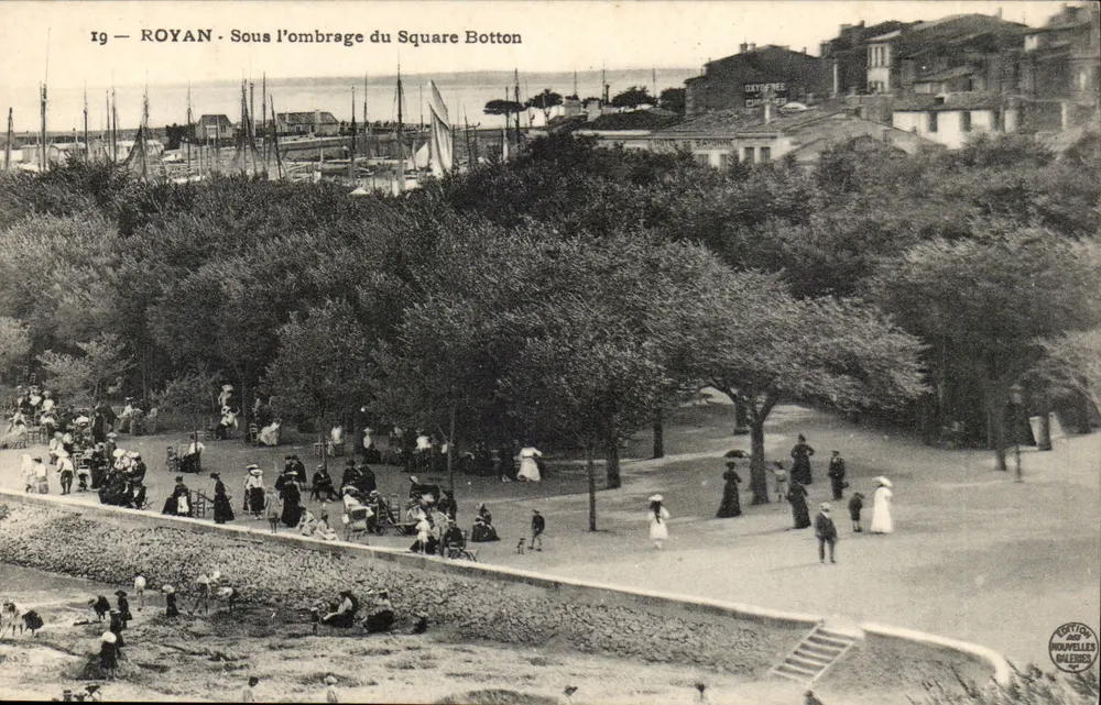 Royan — Sob a sombra do Square Botton — Edição Nouvelles Galeries - Frente