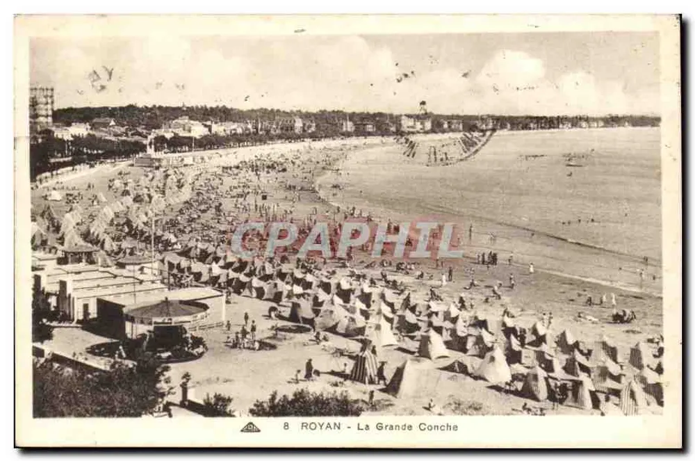 Royan - La Grande Conche — vista aérea da praia e das barracas — Édition des Nouvelles Galeries, Royan - Frente