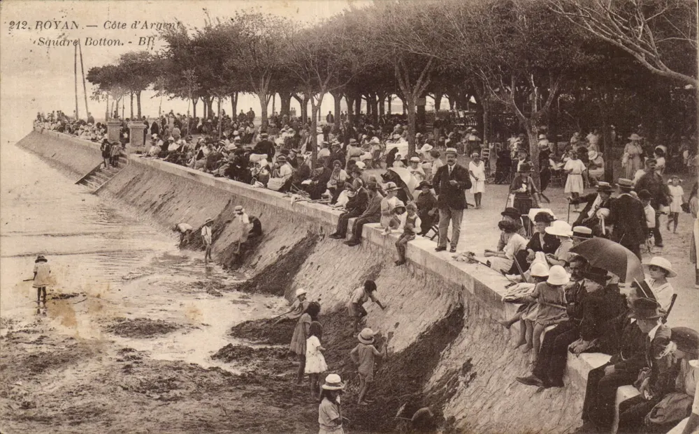 Royan — Côte d'Argent, Square Bottton — Bloc Frères, n°242 - Frente