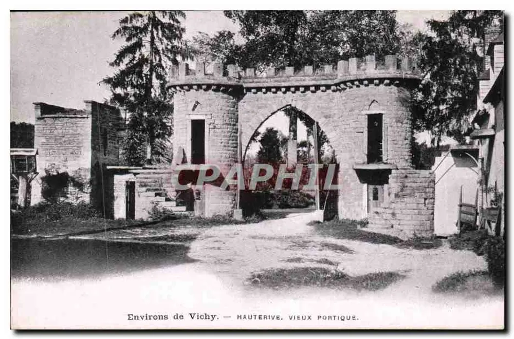 Umgebung von Vichy — Hauterive. Altes Portikus. - Vorderseite