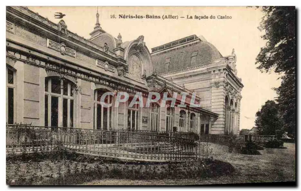 Nérès-les-Bains (Allier) — A fachada do Casino - Frente