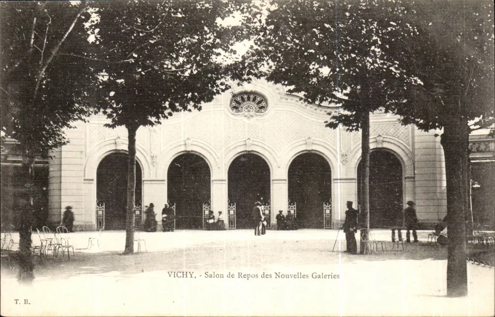 Vichy - Ansicht des Ruhezimmers der Nouvelles Galeries — T.B. Verlag - Vorderseite