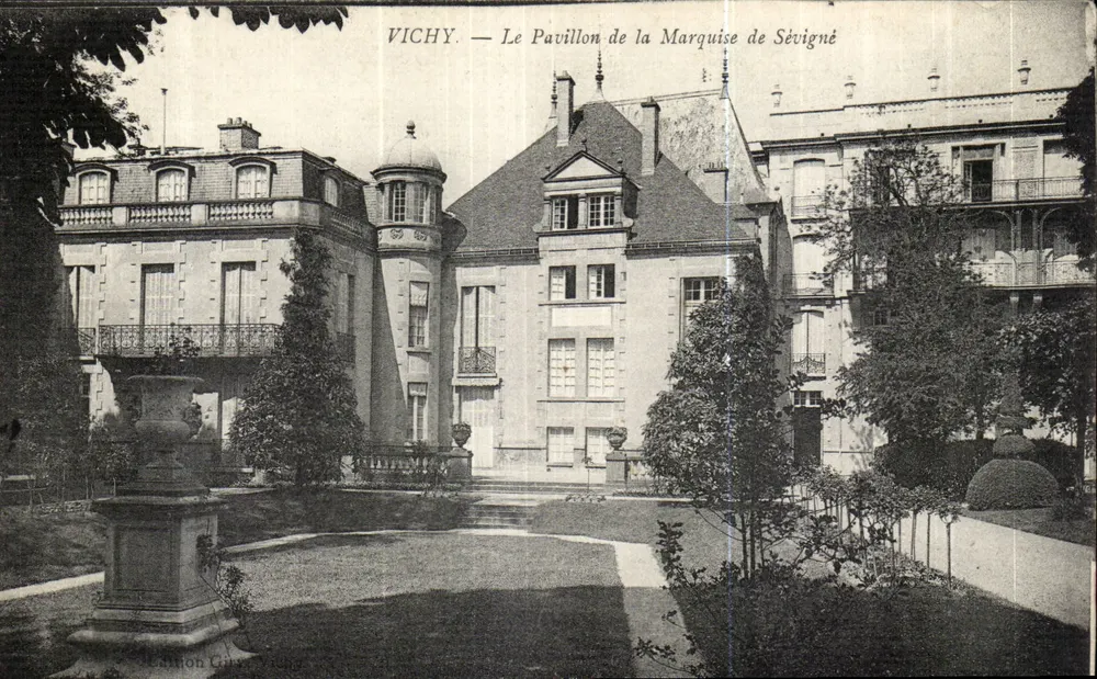 Vichy — Ansicht des Pavillons der Marquise de Sévigné — Edition Clichy - Vorderseite