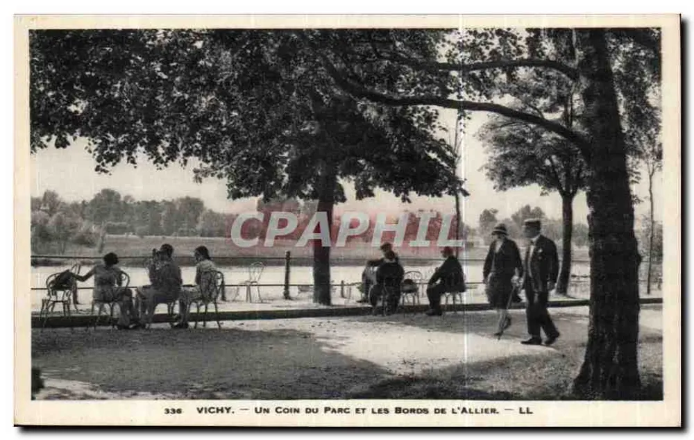 Vichy — Ein Eckchen des Parks und die Ufer der Allier — LL - Vorderseite