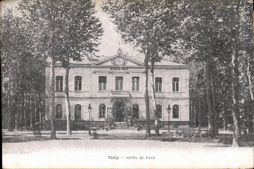 Vichy — Hôtel de Ville — wydawca Tardrec Paris - Awers