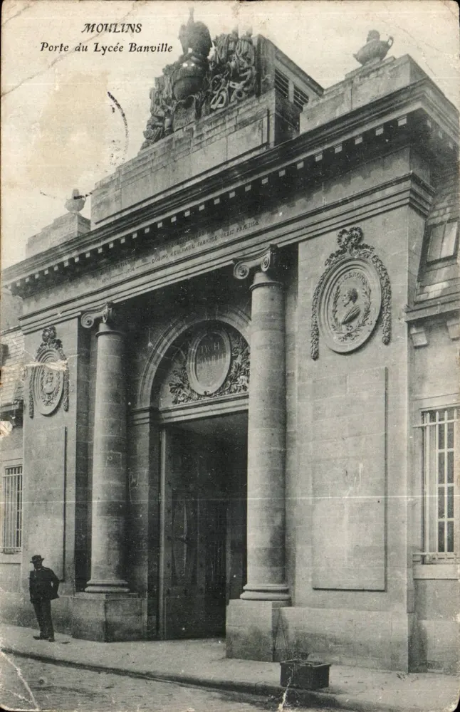 Mühle — Tor des Lycée Banville — Verleger H. Leclerc, n° 103 - Vorderseite