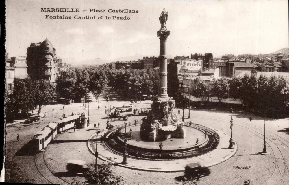 Marseille — Place Castellane — Fontaine Cantini und der Prado - Vorderseite