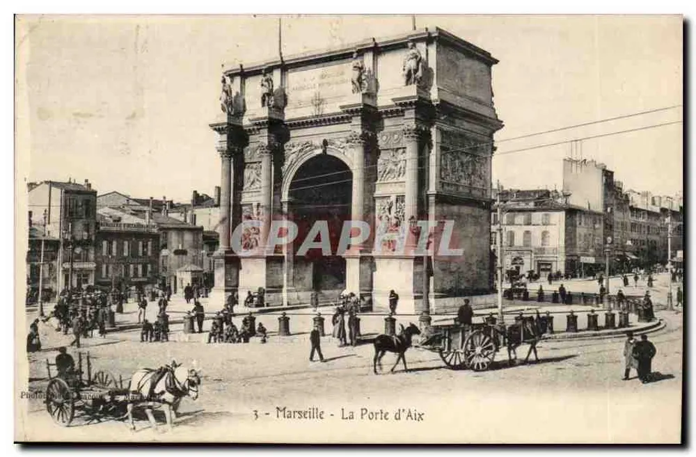 Marseille - A Porta de Aix — Fotografia da rue de la Porta de Aix, com carruagens e pedestres - Frente