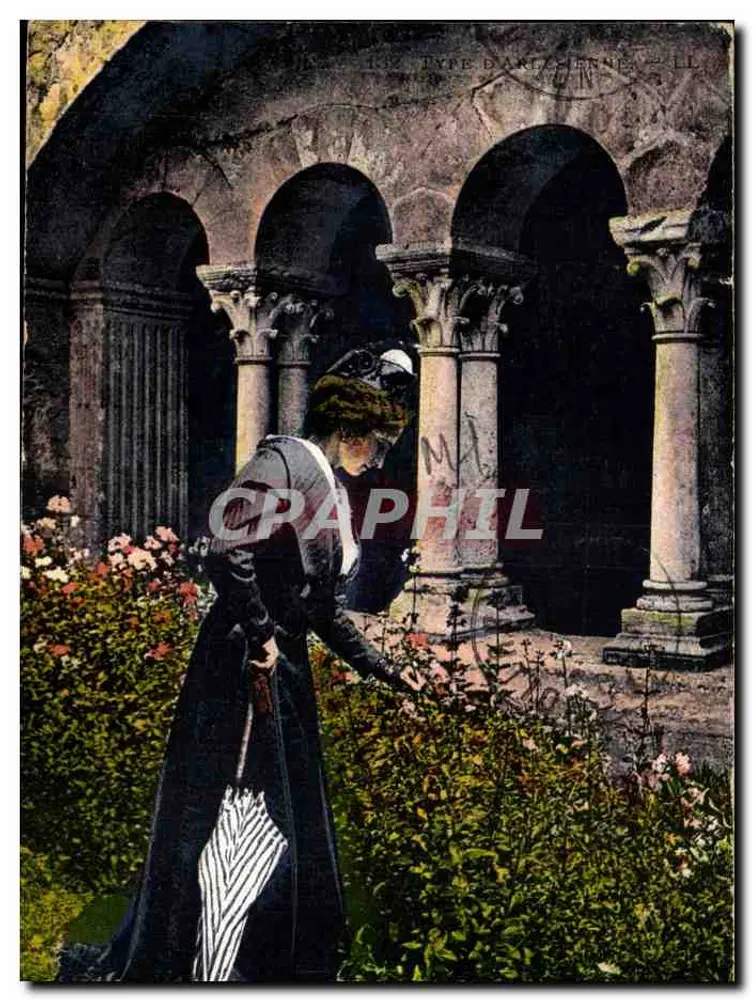 Mulher em um jardim com colunatas — Tipo Dariassenne n°11 — Editor Dariassenne - Frente